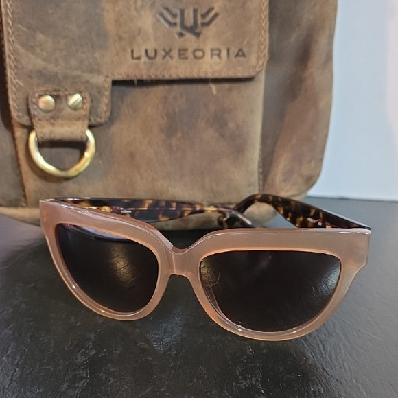 Isaac Mizrahi Accessories - #1 Isaac Mizrahi Brown Sunglasses